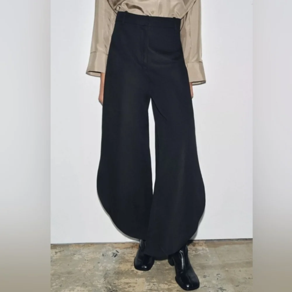 ZARA WIDE LEG PANTS WITH VENTS Black